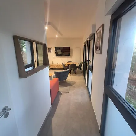 Nina, 2 Couchages, Elegant, Wifi, Parking *