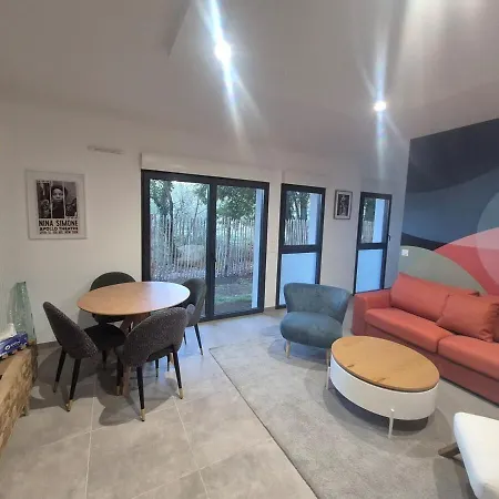 דירה Nina, 2 Couchages, Elegant, Wifi, Parking *