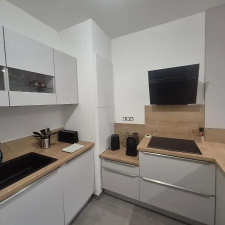Nina, 2 Couchages, Elégant, Wifi, Parking Appartement La Rochelle (Charente-Maritime)